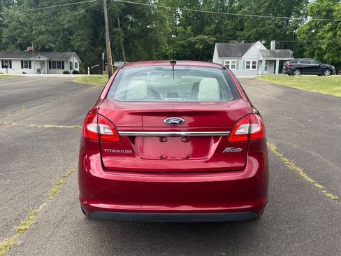 Used 2013 Ford Fiesta Titanium FWD image 7