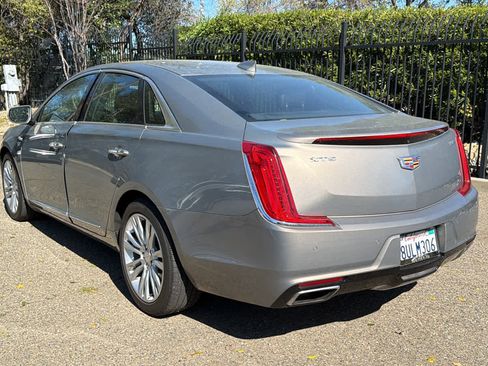 Used 2019 Cadillac XTS Luxury image 7