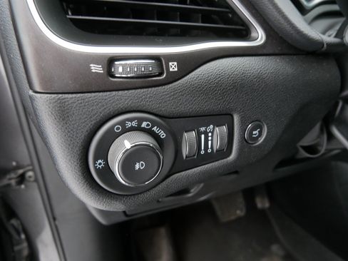 Certified 2022 Jeep Cherokee Trailhawk w/ Comfort/Convenience Group image 22