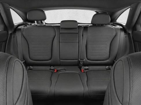 Used 2026 Mercedes-Benz GLC 300 image 21