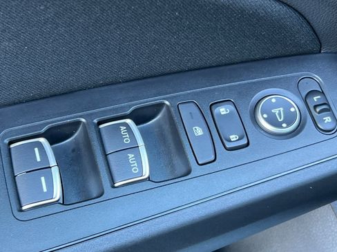 Used 2022 Honda Civic EX image 13