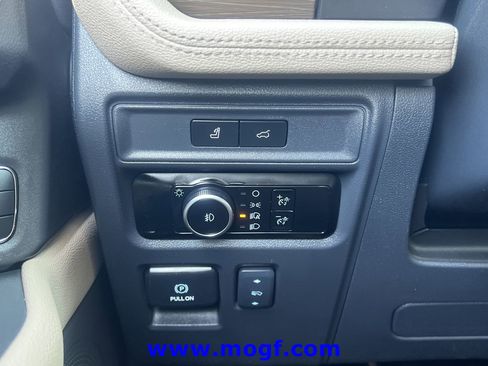 Certified 2024 Ford Expedition Max Limited AWD/4WD image 18