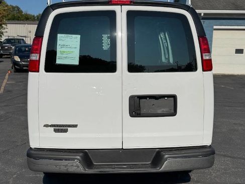 Used 2023 Chevrolet Express 2500 w/ Driver Convenience Package image 7