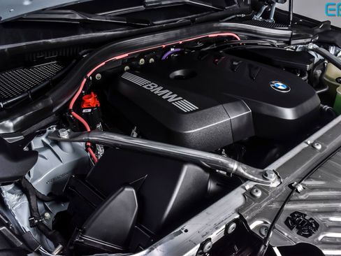 Used 2025 BMW X3 xDrive30i w/ Premium Package image 13