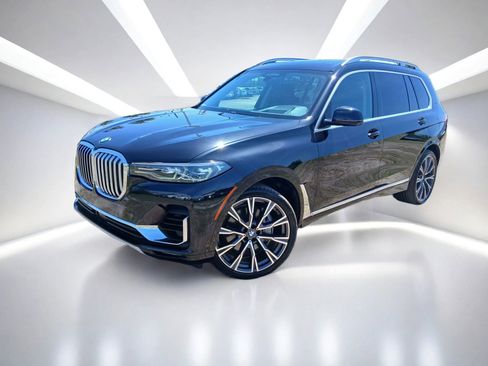 Used 2019 BMW X7 xDrive40i w/ Premium Package AWD/4WD image 2