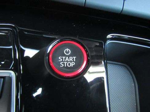 Used 2023 Audi e-tron GT Premium Plus w/ Performance Package image 47