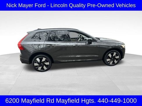 Used 2025 Volvo XC60 T8 Plus w/ Climate Package image 8