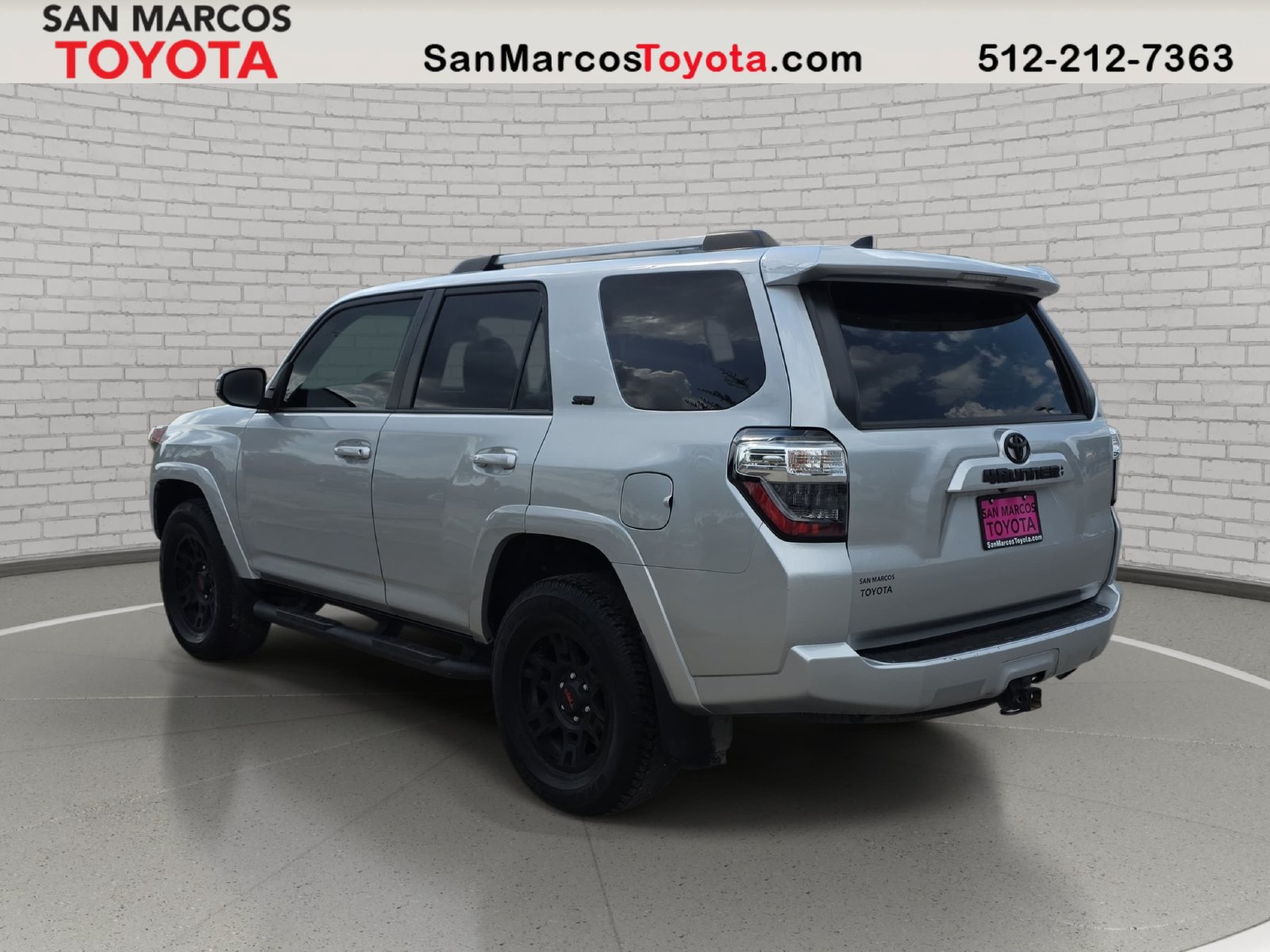 Used 2023 Toyota 4Runner SR5 AWD/4WD image 8