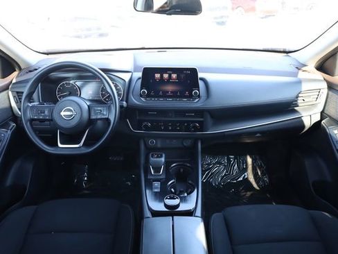 Used 2023 Nissan Rogue S image 14