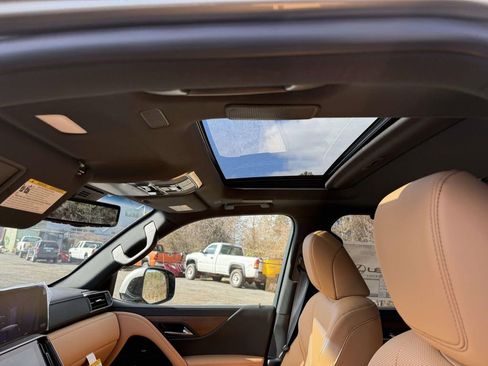 New 2026 Lexus LX 600 4WD w/ Luxury Package image 16