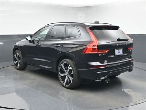 Used 2023 Volvo XC60 B6 Ultimate w/ Protection Package Premier image 6
