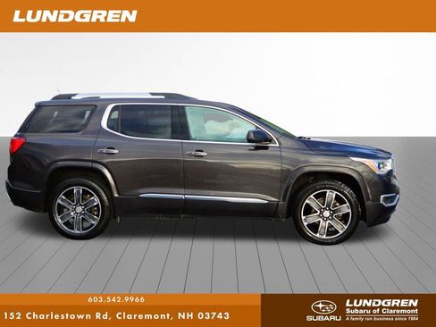 Used 2017 GMC Acadia Denali w/ Technology Package image 2