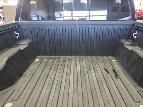 Used 2022 Toyota Tacoma TRD Off-Road image 12