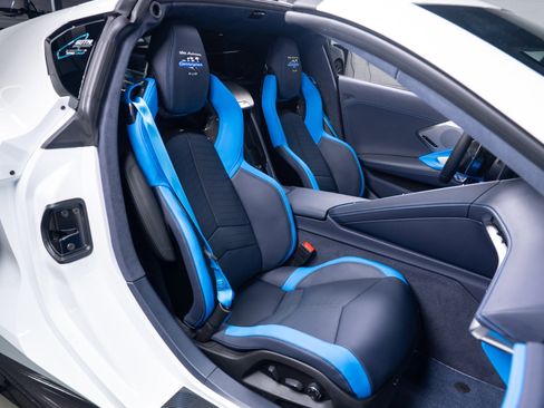 Used 2022 Chevrolet Corvette Stingray Premium Cpe w/ Z51 Performance Package image 86