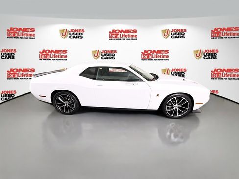 Used 2017 Dodge Challenger R/T Scat Pack image 15