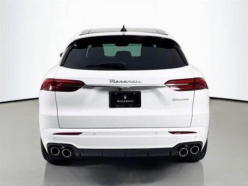 New 2025 Maserati Grecale GT image 7