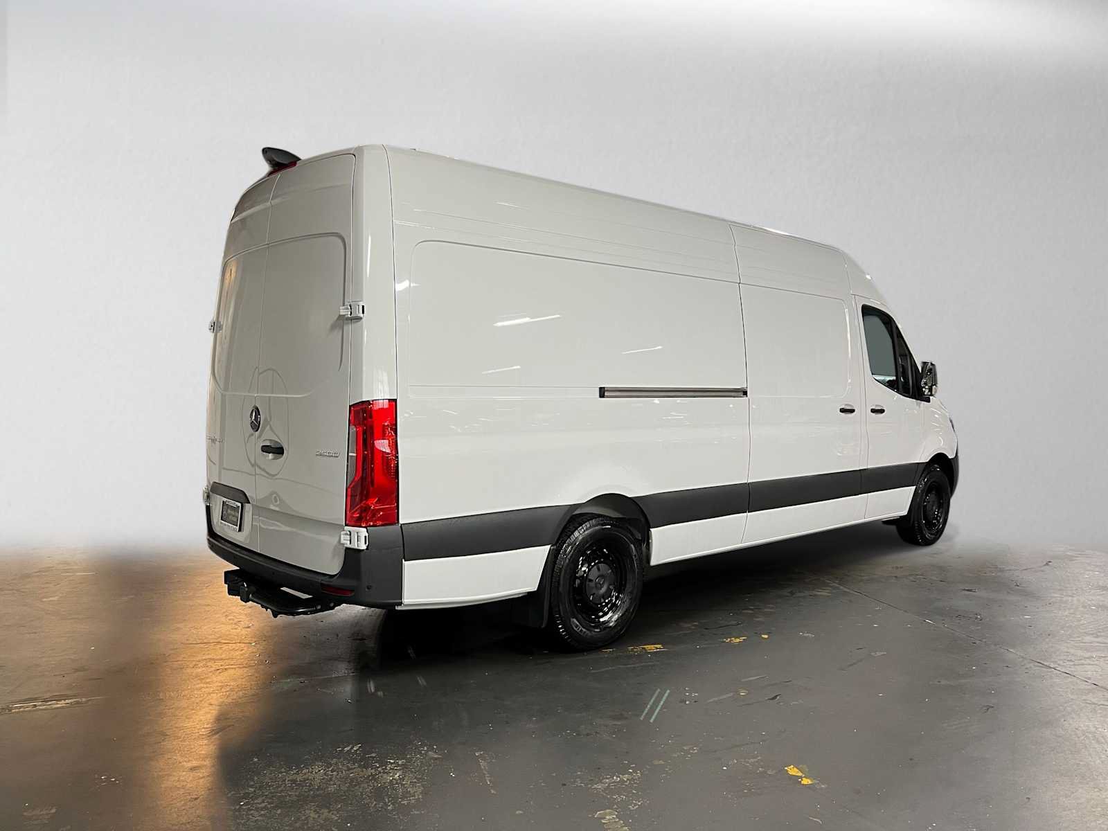 Used 2026 Mercedes-Benz Sprinter 2500 image 3