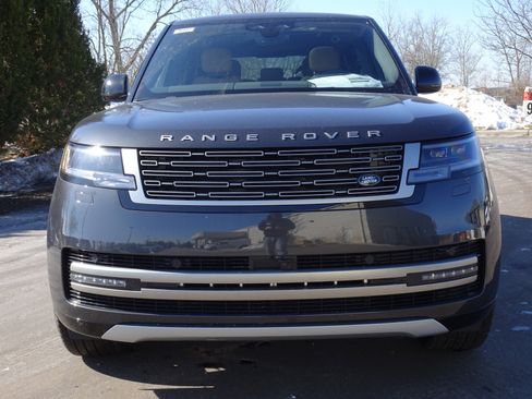 New 2026 Land Rover Range Rover SE image 14