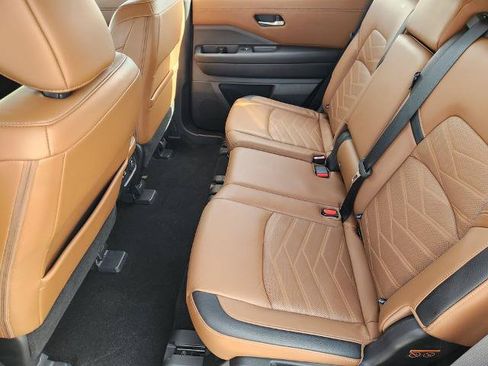 Certified 2023 Nissan Pathfinder Platinum w/ Cargo Package AWD/4WD image 20