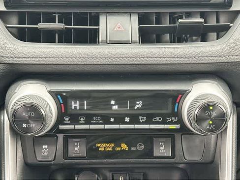 Used 2022 Toyota RAV4 XLE w/ Convenience Package image 15