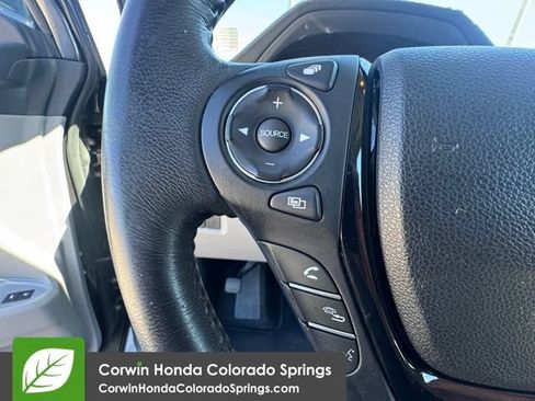 Used 2018 Honda Pilot Touring image 16