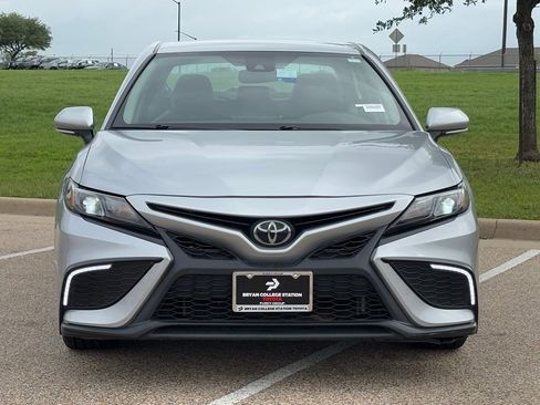 Used 2024 Toyota Camry SE w/ Convenience Package image 2