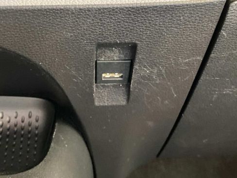 Used 2022 Toyota Corolla LE FWD image 26