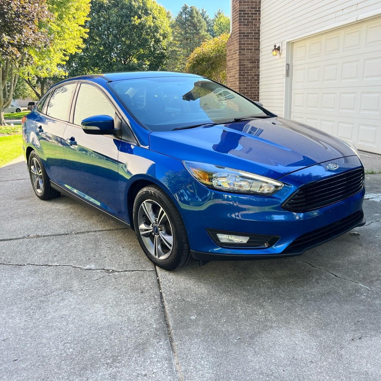 Used 2018 Ford Focus SE w/ SE Appearance Package FWD image 7