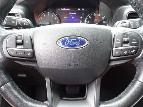 Used 2020 Ford Explorer XLT w/ Equipment Group 202A AWD/4WD image 24
