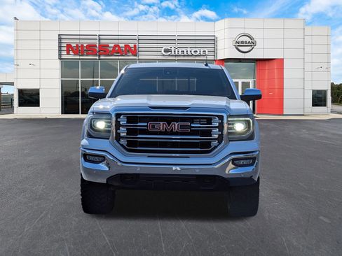 Used 2018 GMC Sierra 1500 SLT image 8