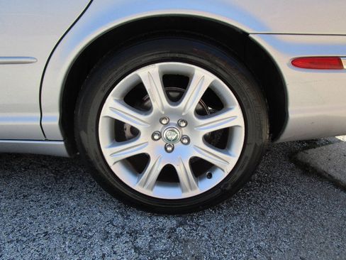 Used 2004 Jaguar XJ8 RWD image 21