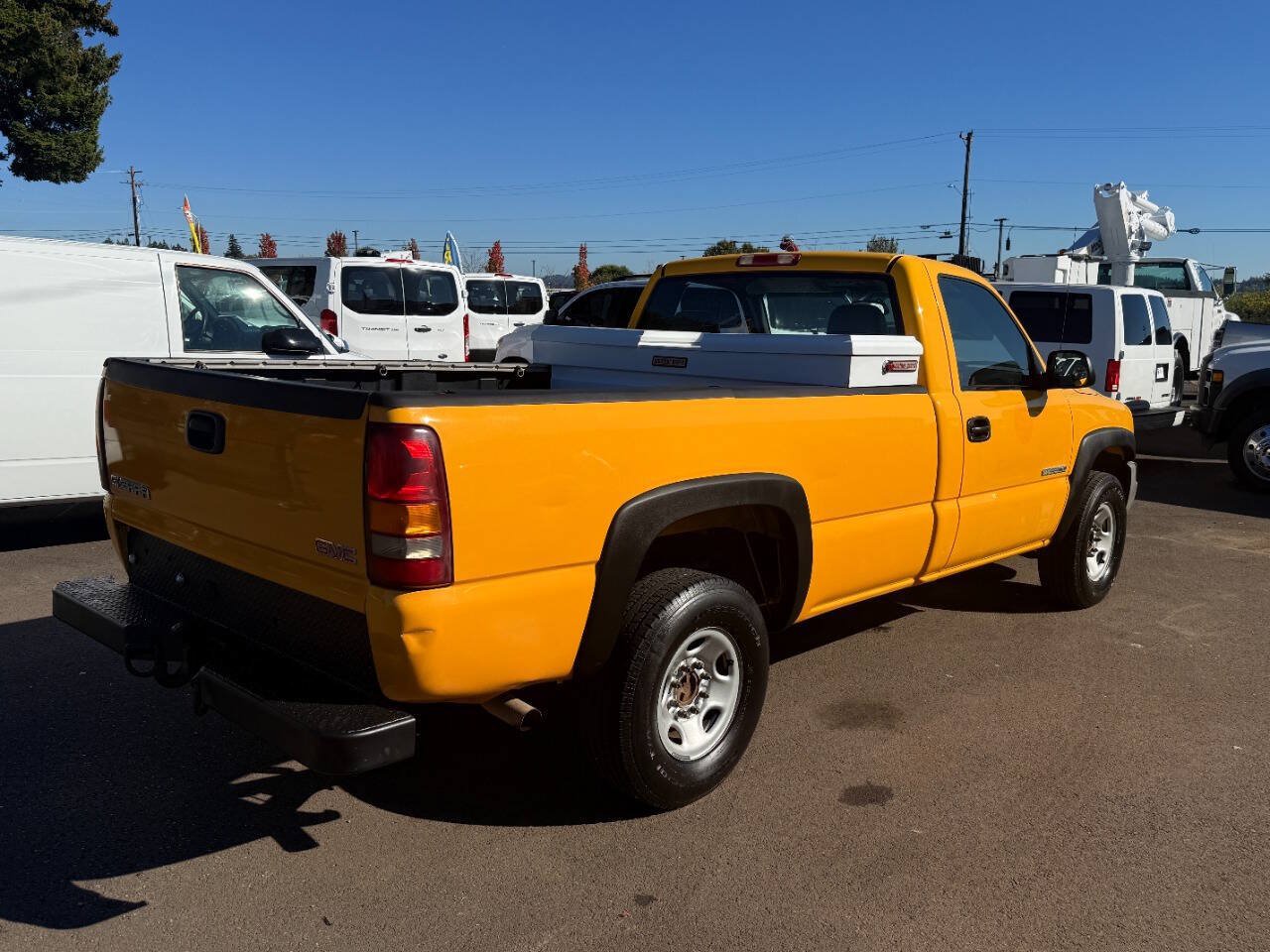 Used 2003 GMC Sierra 2500 W/T RWD image 10