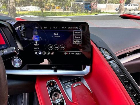 Used 2021 Chevrolet Corvette Stingray Preferred Conv w/ Z51 Performance Package image 8