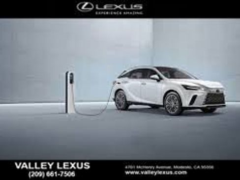 Used 2024 Lexus RX 450h AWD w/ Convenience Package image 9