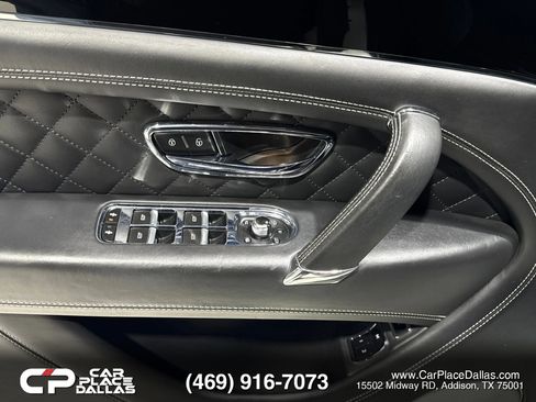 Used 2020 Bentley Bentayga AWD/4WD image 13
