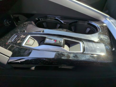 Used 2025 Audi Q5 Premium AWD/4WD image 28