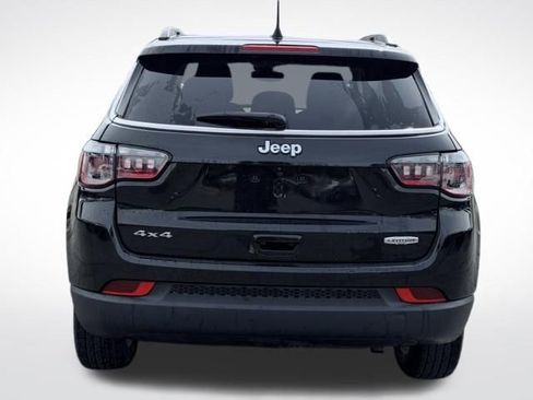 Used 2022 Jeep Compass Latitude w/ Convenience Group AWD/4WD image 4