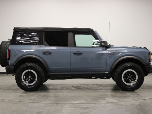 Used 2023 Ford Bronco Badlands AWD/4WD image 9