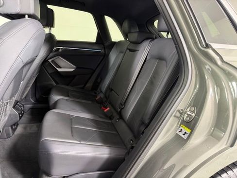 Used 2023 Audi Q3 2.0T Premium Plus w/ Premium Plus Package image 21