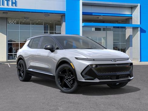 New 2026 Chevrolet Equinox EV RS image 7