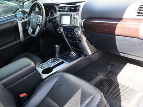 Used 2017 Toyota 4Runner Limited AWD/4WD image 29