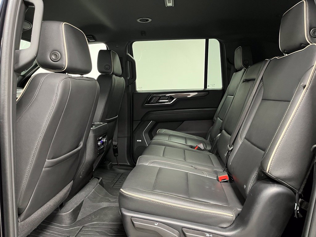 Used 2025 GMC Yukon XL Elevation w/ LPO, Get Active Package AWD/4WD image 44