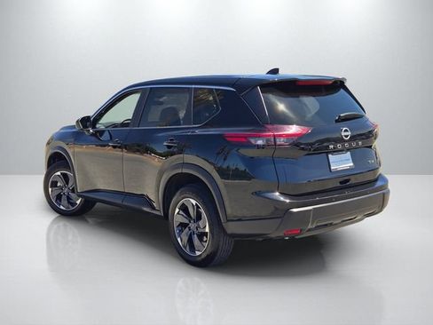 Used 2024 Nissan Rogue SV FWD image 6