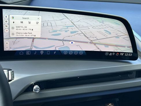 New 2026 Cadillac Vistiq Premium Luxury AWD/4WD image 23