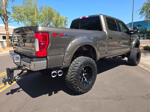 Used 2017 Ford F250 Lariat w/ Lariat Ultimate Package AWD/4WD image 23