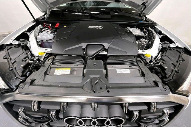 Used 2025 Audi Q7 3.0T Premium Plus w/ Premium Plus Package AWD/4WD image 5