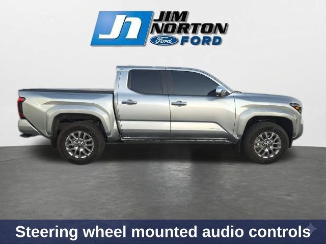 Used 2025 Toyota Tacoma Limited AWD/4WD image 11