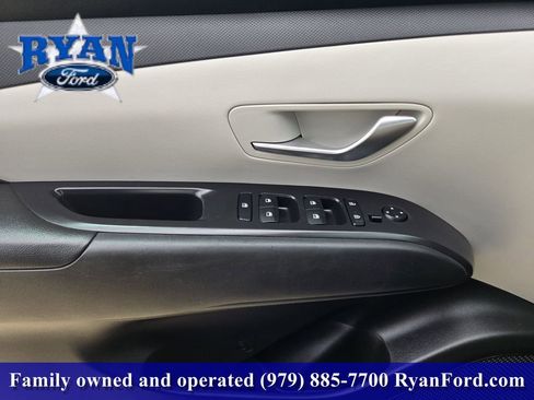 Used 2022 Hyundai Tucson SEL FWD image 15