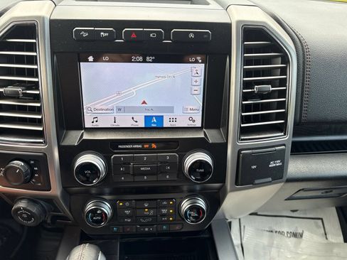 Used 2019 Ford F150 Platinum w/ Equipment Group 701A Luxury AWD/4WD image 13