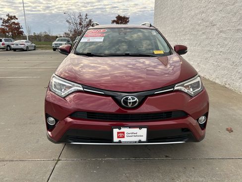 Certified 2018 Toyota RAV4 Limited image 2